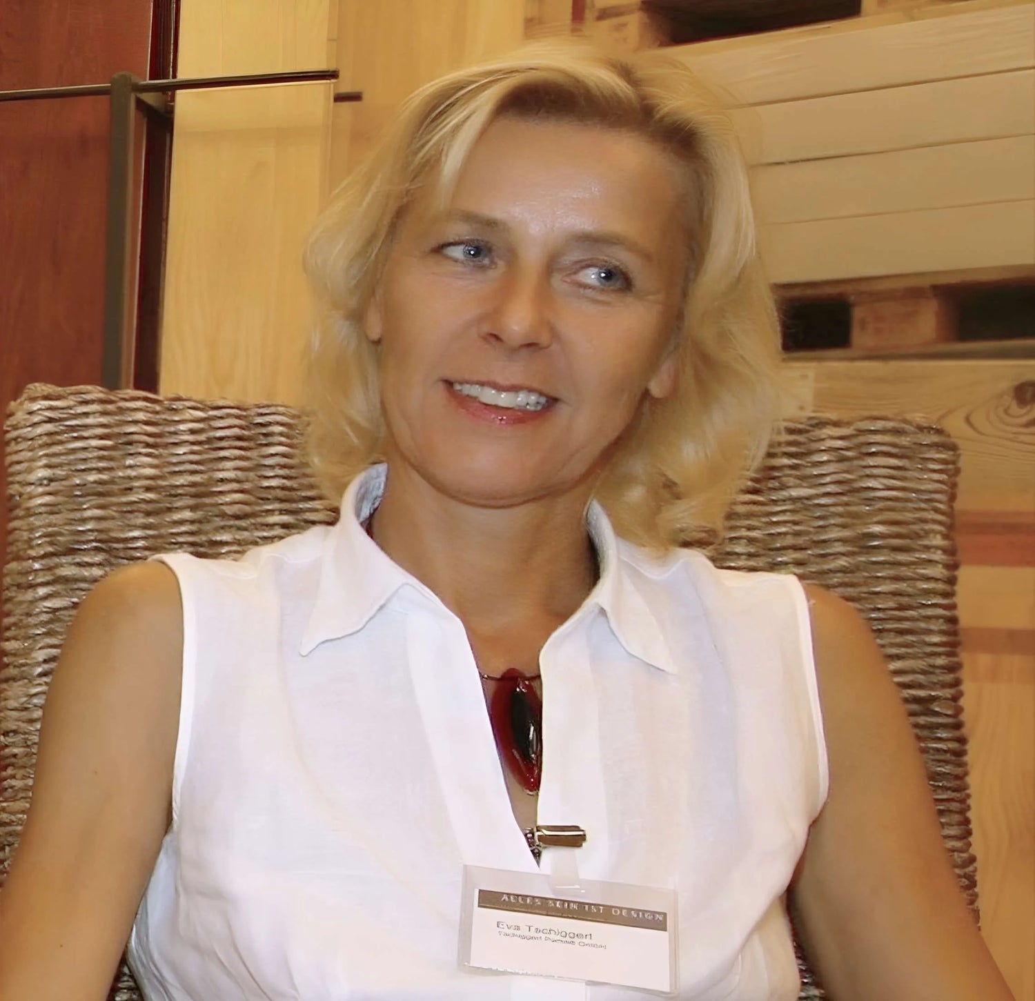 Eva Tschiggerl, analytische Psychotherapeutin nach C. G. Jung in Wien, Porträtfoto.
